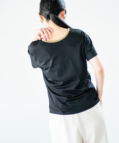 【Lallia Mu】 オーガンジーネックバイカラーカットソー 2711534／3月上旬～3月中旬発送予定