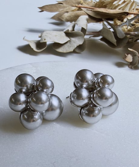 【charmaer 27 Early spring】297102 メタルボールピアス