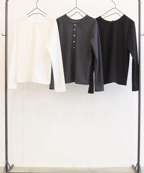 【LE MELANGE | '27 Spring Collection】SHEER JACQUARDヘンリーネックTee 8711006／２月中旬から３月上旬発送予定