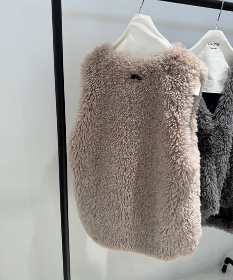 【ayane '26 winter collection】876811 エコファーベスト