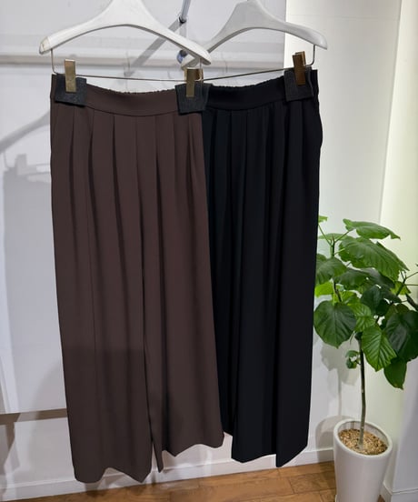 【ATELIER SIX】フラディスGGタックパンツ AQ-21269327