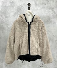 ご予約ポイント２倍！！【ayane】 ボアフーディショートブルゾン 897124／11月中旬～12月上旬発送予定