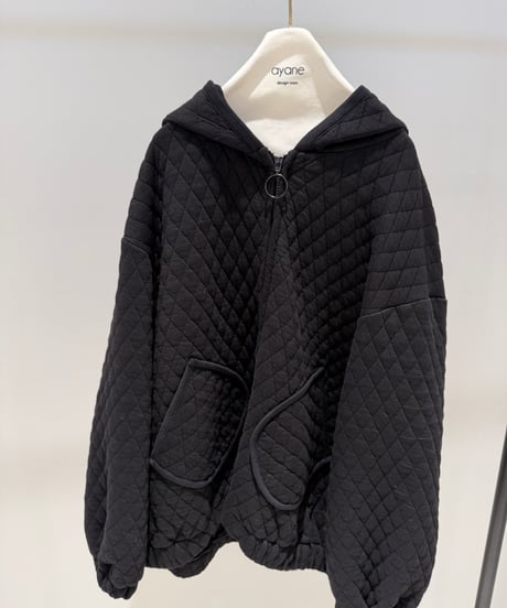 【ayane '26 winter collection】876812 キルト地ジップアップパーカー
