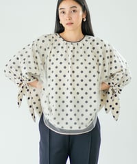 【Lallia Mu】チュールラッピングドットブラウス 2711616／2月上旬～2月中旬発送予定
