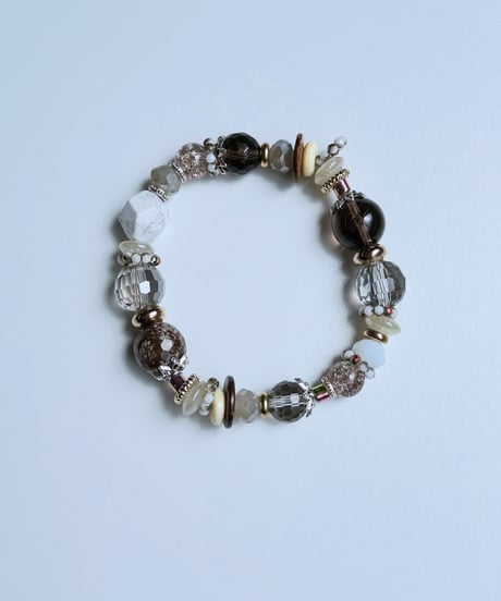 【charmaer 27 Early spring】297145 アンティークビーズブレス