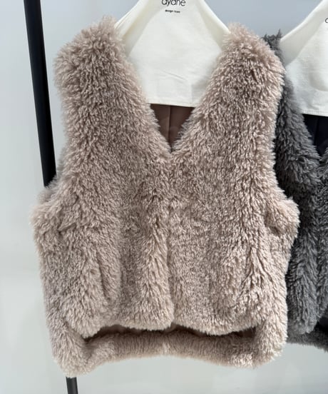 【ayane '26 winter collection】876811 エコファーベスト