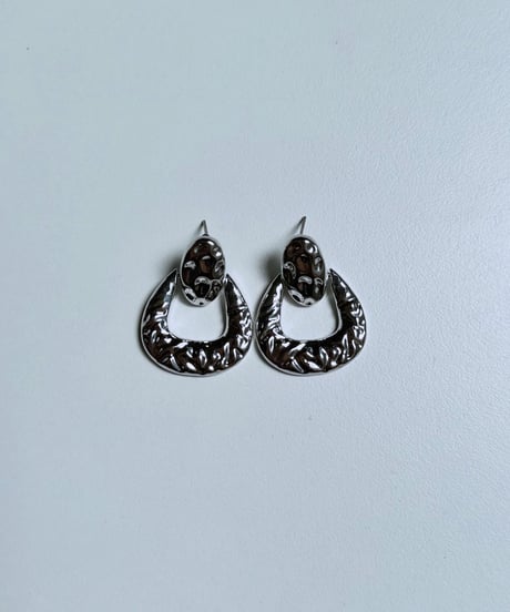 【charmaer 27 Early spring】 297104  ハンマードドロップピアス