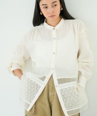 【Lallia Mu】レースヘムチュニックブラウス 2711613／3月上旬～3月中旬発送予定