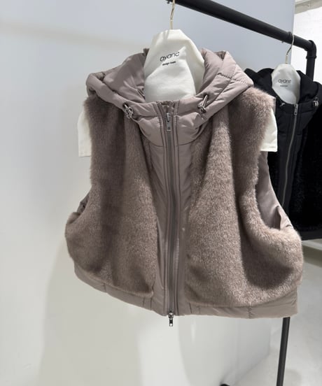 【ayane '26 winter collection】876814 エコファー×中綿ドッキングショートベスト