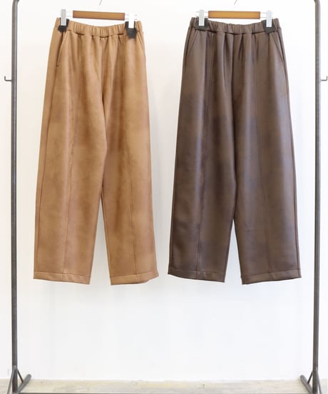 【LE MELANGE | '27 Spring Collection】LEATHER LIKE JERSEYバレルパンツ 8711501／２月上旬から２月下旬発送予定