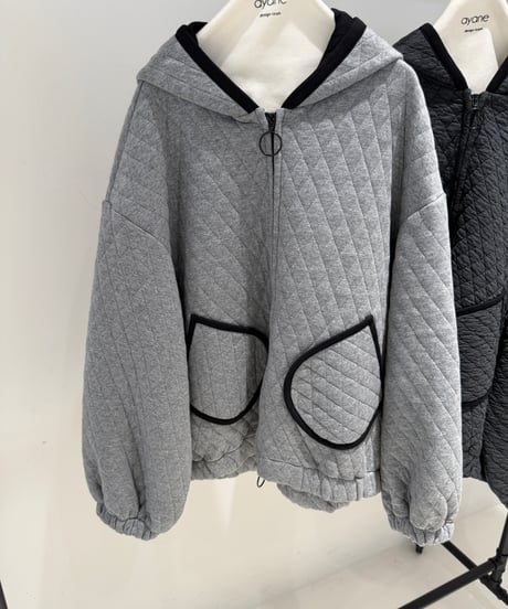【ayane '26 winter collection】876812 キルト地ジップアップパーカー