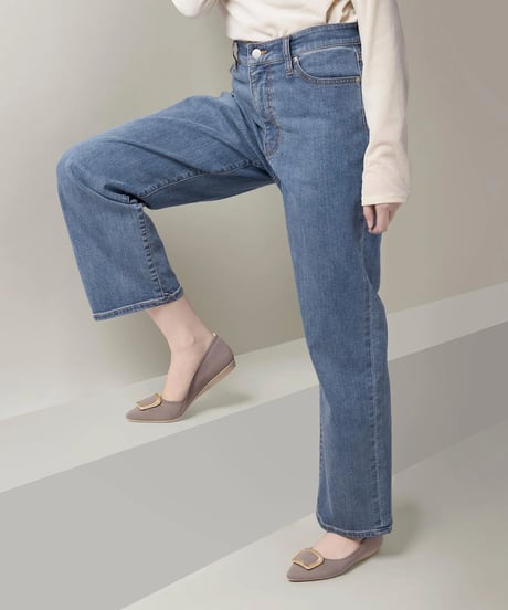 【steppi / ONWARD】SESIGM0207 バックル付きポインテッドパンプス