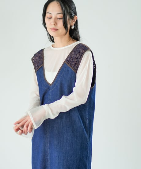 【Lallia Mu】レースショルダーデニムジャンパードレス 2711392／3月上旬～3月中旬発送予定