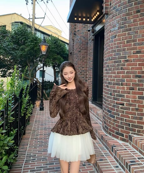 Textured Peplum Cardigan & Layered Tulle Mini Skirt