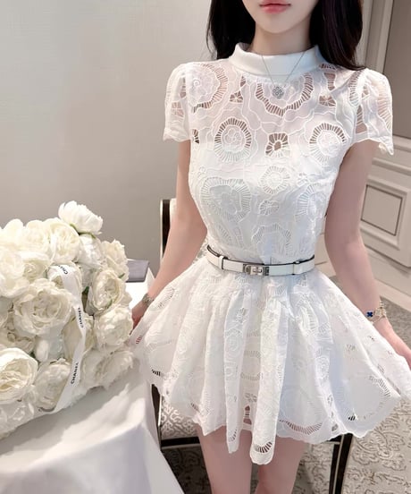 Floral Lace Mock Neck Dress【ベルト付き】