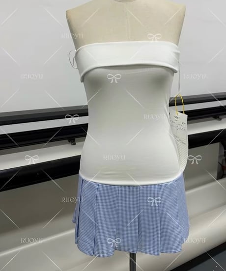 Strapless 2Way Pleate Dress ＋Hoodie