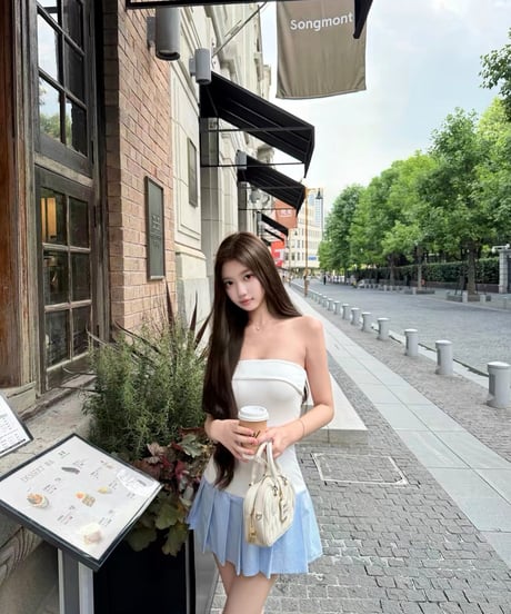 Strapless 2Way Pleate Dress ＋Hoodie