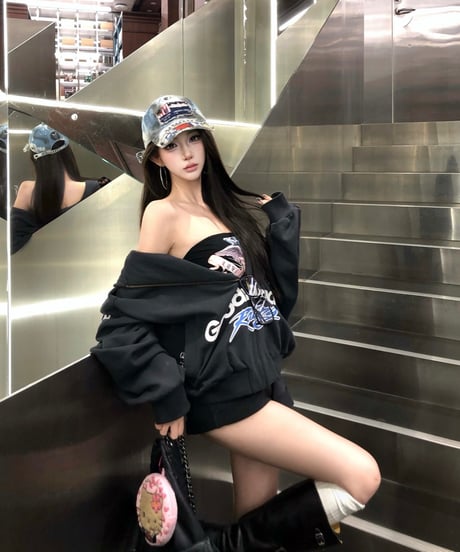 Vintage Racing Graphic Zip-Up Hoodie