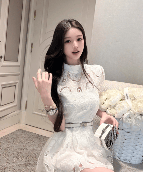 Floral Lace Mock Neck Dress【ベルト付き】