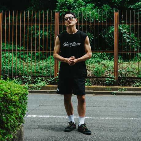 LOGO SLEEVELESS TEE【BLACK】