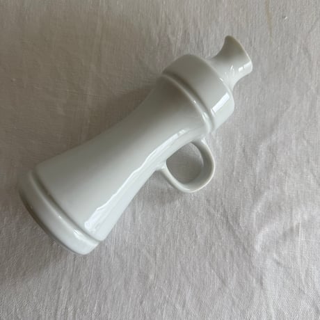 11.白磁の一輪挿し