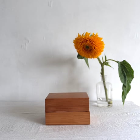 杉の箱