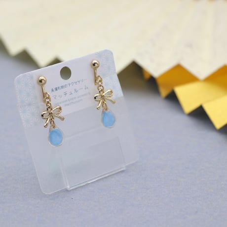 リボンと雫【美濃和紙のイヤリング/ピアス】水色
