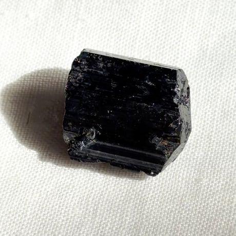ブラックトルマリン 原石 (2)