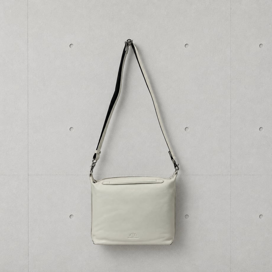 661372bb6aabc300369331e3