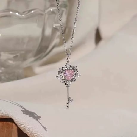 Key pink heart necklace【R0592】