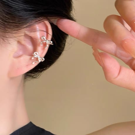 Two ribbon ear cuff【R0572】
