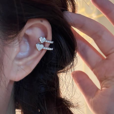 Double heart ear cuff【R0570】