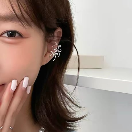 Three ribbon ear cuff【R0574】