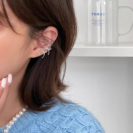 Three ribbon ear cuff【R0574】
