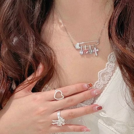 Cross pin charm necklace【R0584】