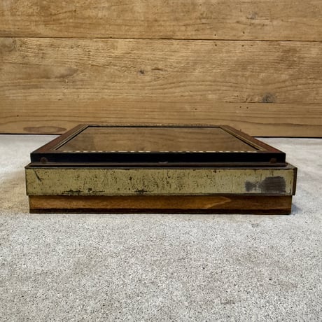 Biscuit Display Case