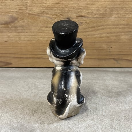 Chalkware Hat Bulldog