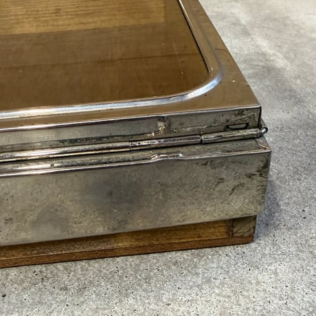 Biscuit Display Case