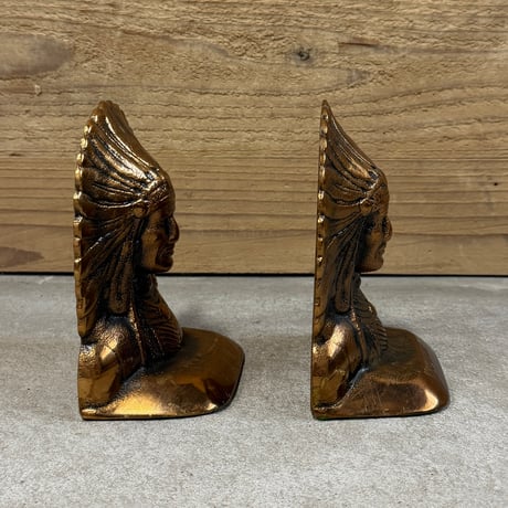 Indian Bookend