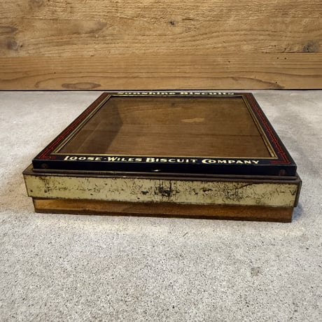 Biscuit Display Case