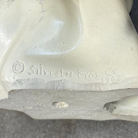 Chalkware Bulldog