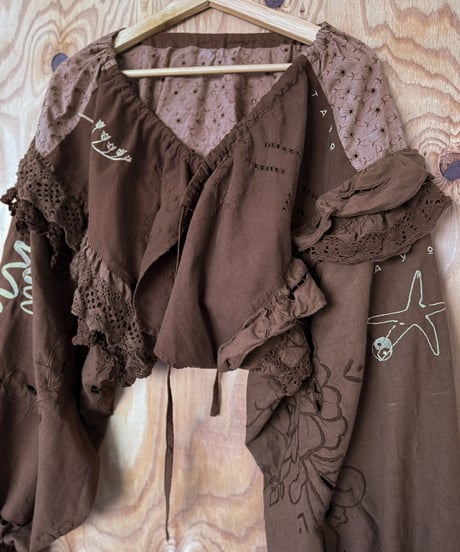 TAYO lace tops