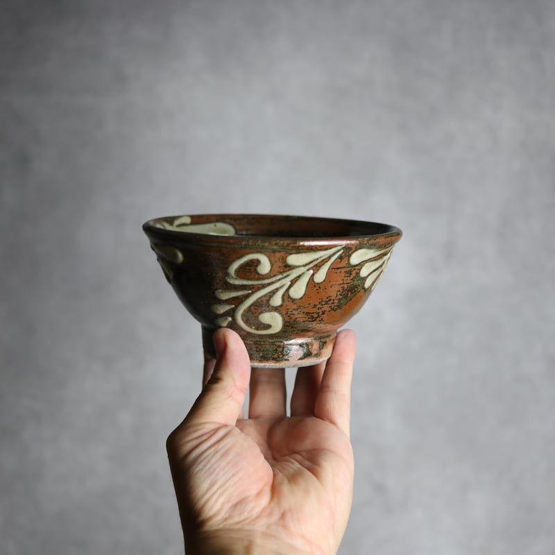 4寸マカイ2 イッチン 菊花唐草 やちむん 陶器 北窯 宮城正享工房