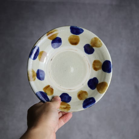 6寸皿2 飴 呉須釉 点打 やちむん 陶器 漂窯:7010006