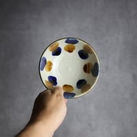 4寸鉢1 飴 呉須釉 点打 やちむん 陶器 漂窯:7010012