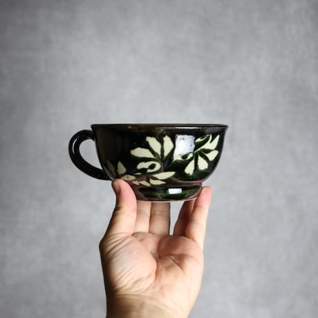 スープカップ 飴須釉 蝋抜 唐草 やちむん 陶器 真南風工房:7011026