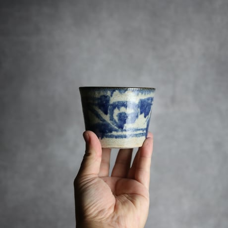 そば猪口中1 呉須 唐草 やちむん 陶器 榮一工房:7013168
