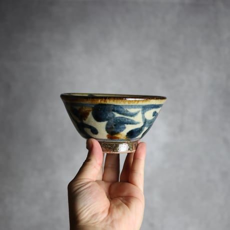 4寸マカイ 紺 茶 唐草柄 やちむん 陶器 陶芸こまがた:7006025
