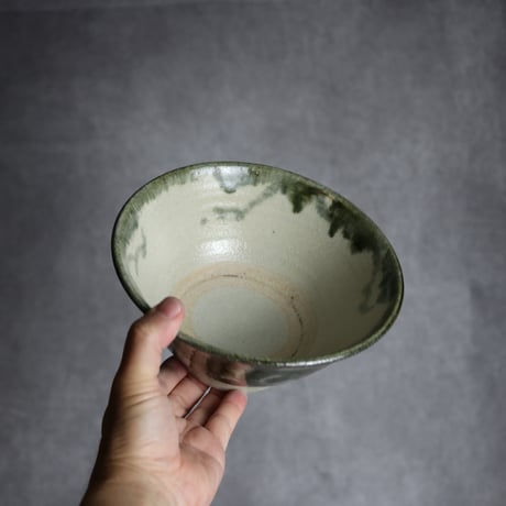 6寸マカイ2 黒呉須釉 菊唐草紋 やちむん 陶器 榮一工房:7013042