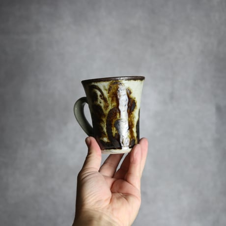 トールマグカップ1 飴釉 唐草 やちむん 陶器 榮一工房:7013098